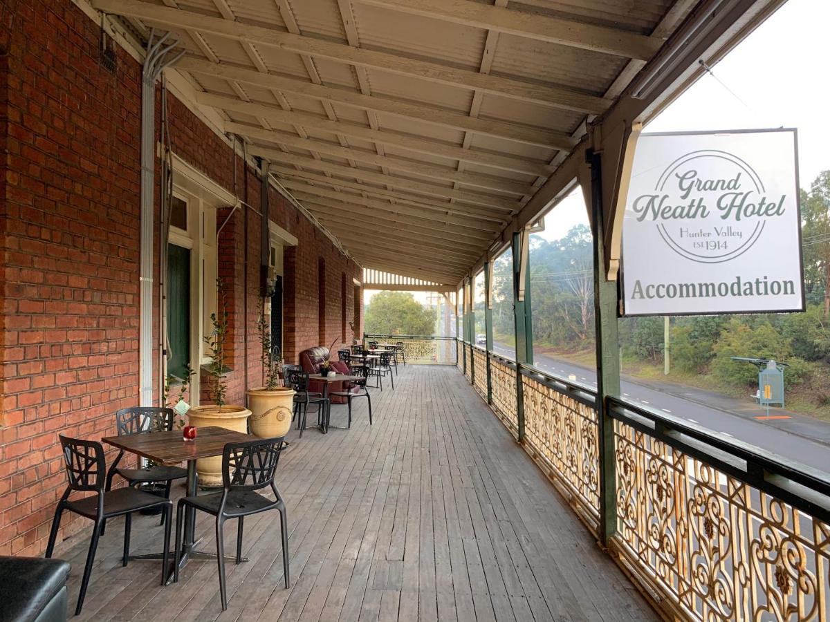Neath Hotel Екстериор снимка